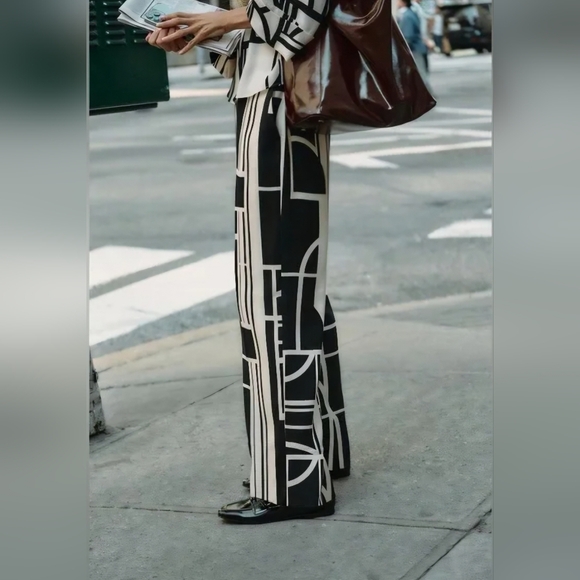Zara Black and White Patterned Wide Leg Pants - Picture 2 of 4